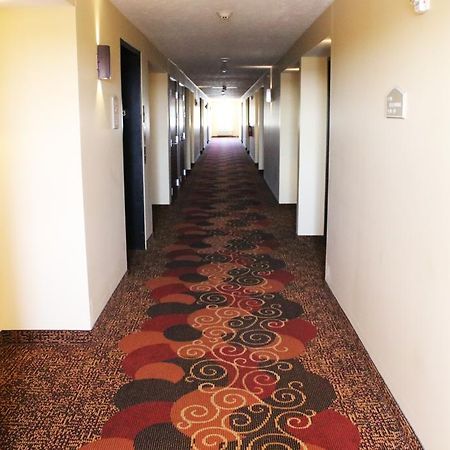 The Edgewood Hotel And Suites Fairbury Esterno foto