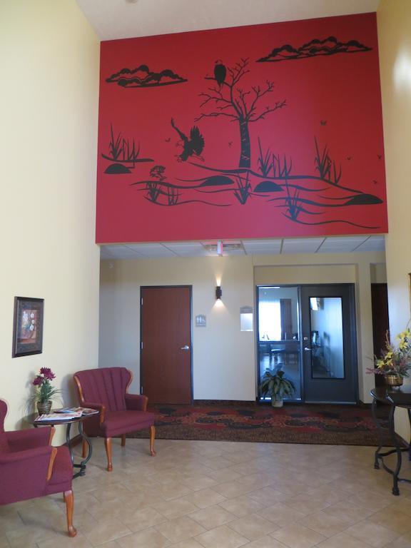 The Edgewood Hotel And Suites Fairbury Esterno foto