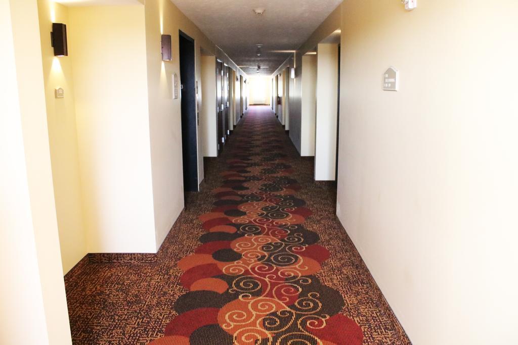 The Edgewood Hotel And Suites Fairbury Esterno foto