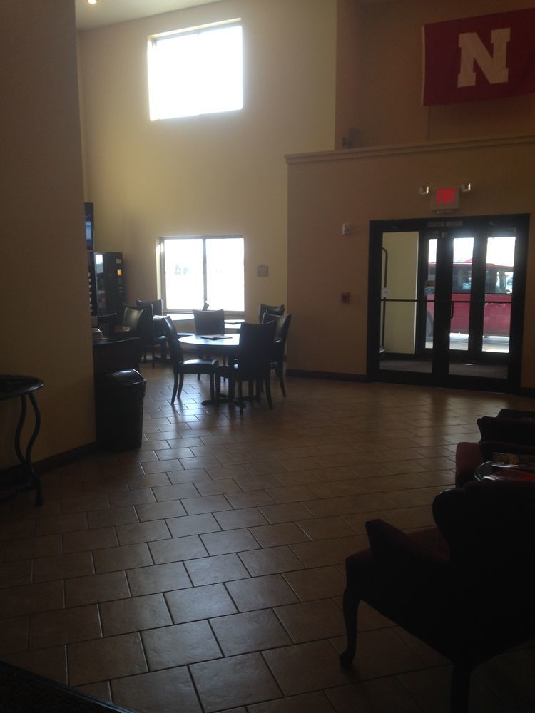 The Edgewood Hotel And Suites Fairbury Esterno foto