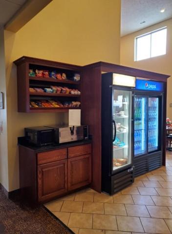 The Edgewood Hotel And Suites Fairbury Esterno foto